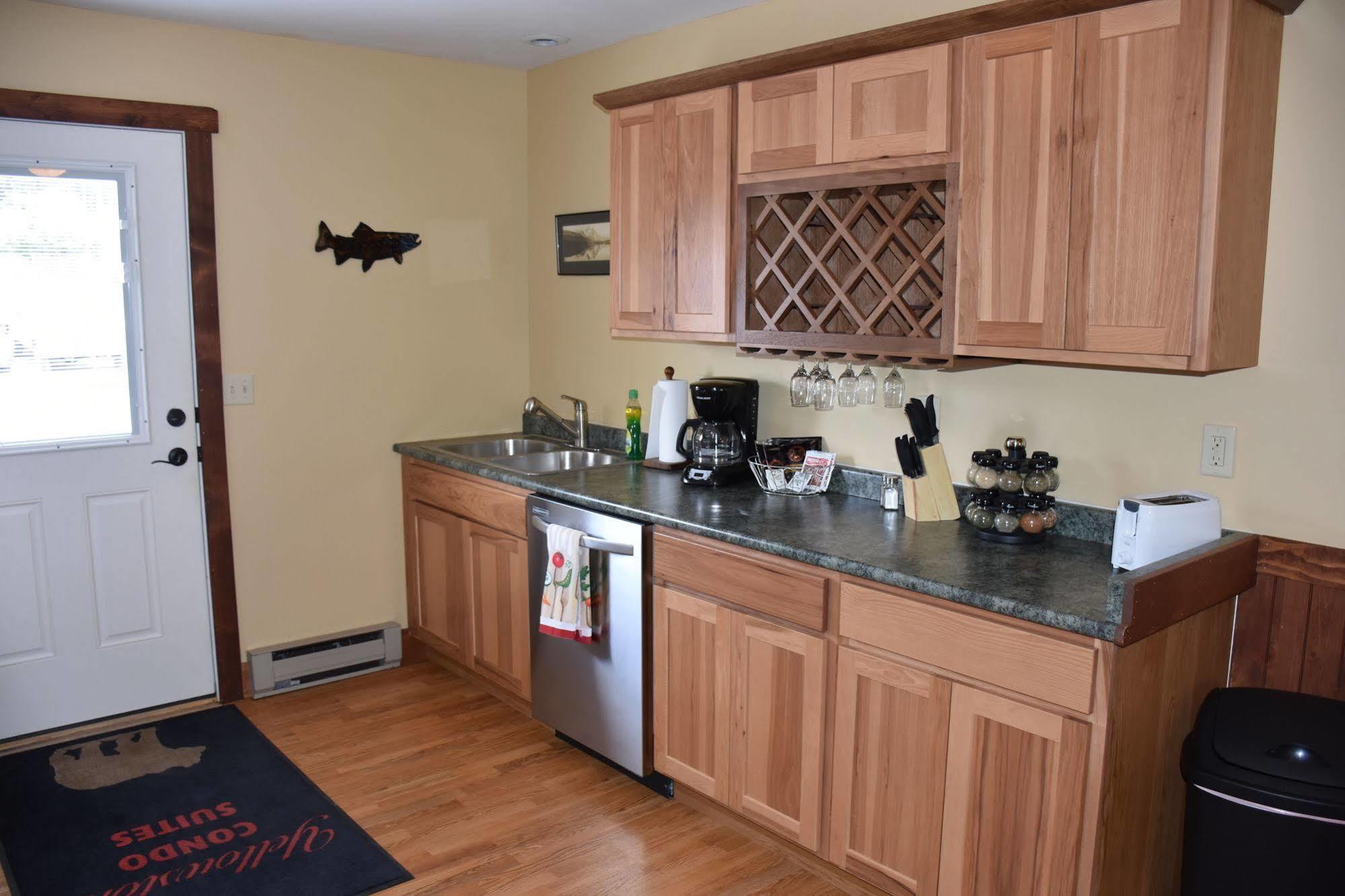 Yellowstone Condos & Suites Gardiner Εξωτερικό φωτογραφία